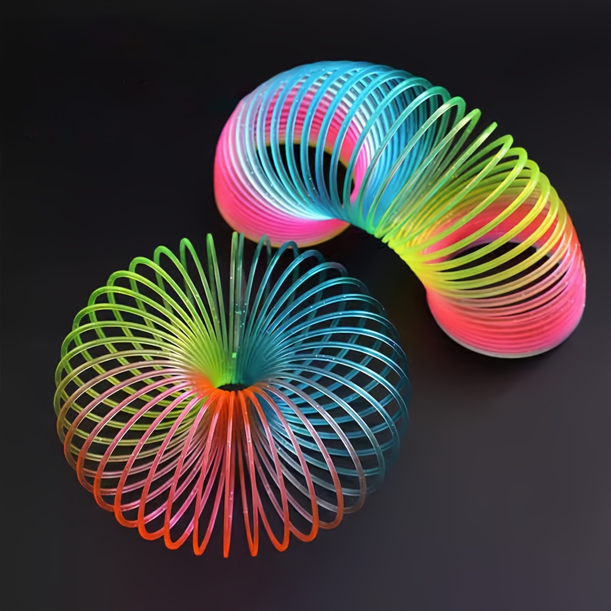 1pc Children's Ring Color Spring Ring Pressure Reducing Elastic Ring Toy Professional Performance Pull Ring Balance Toy for Boys and Girls - Image 3