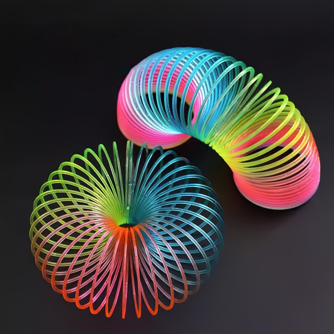 1pc Children's Ring Color Spring Ring Pressure Reducing Elastic Ring Toy Professional Performance Pull Ring Balance Toy for Boys and Girls